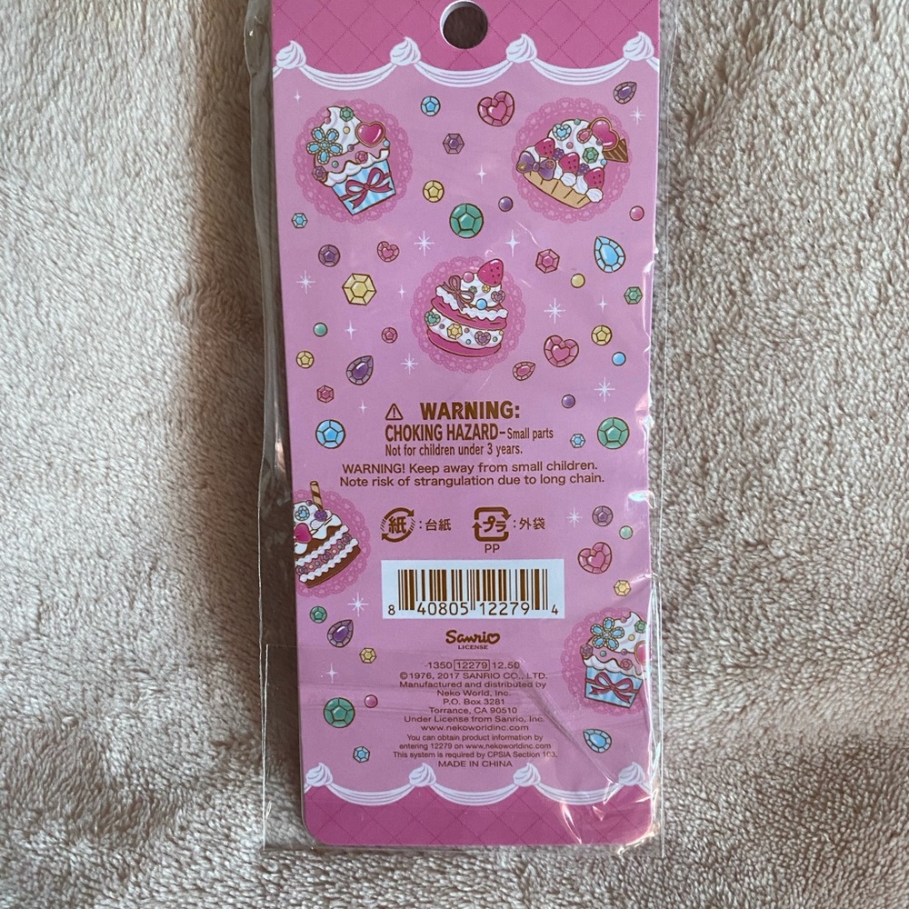 Hello Kitty necklace - Picture 2 of 2